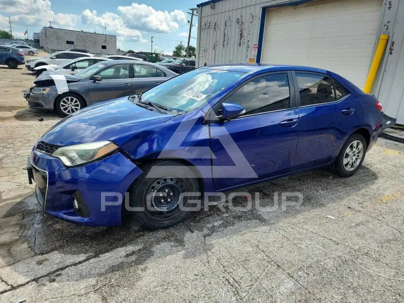 2015 Toyota COROLLA фото