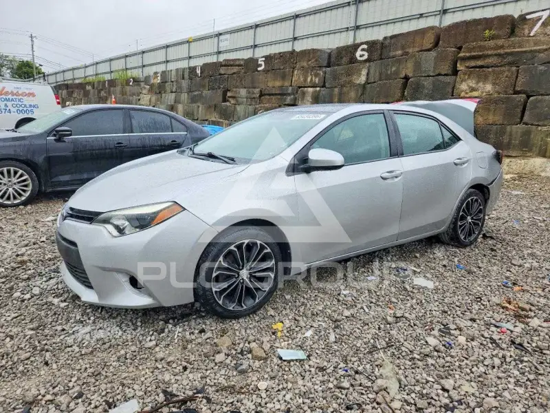 2015 Toyota COROLLA фото