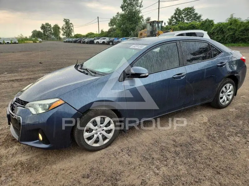2015 Toyota COROLLA фото