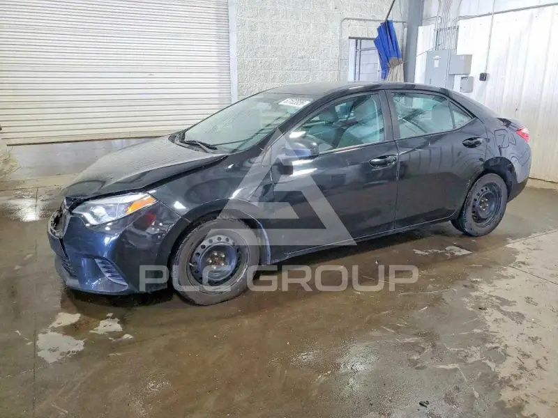 2015 Toyota COROLLA фото