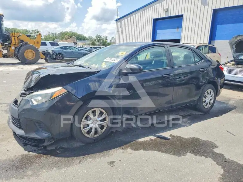 2015 Toyota COROLLA фото