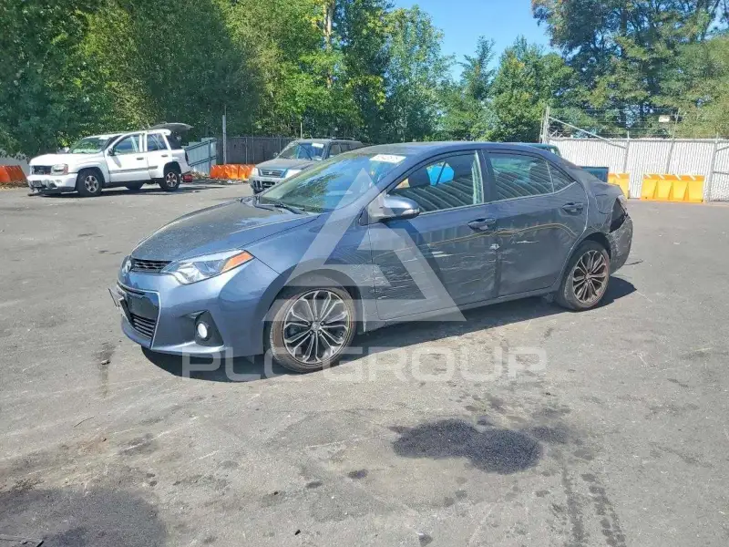 2015 Toyota COROLLA фото