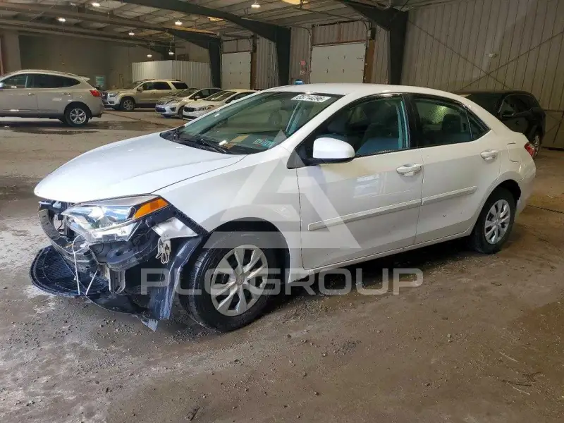 2015 Toyota COROLLA фото