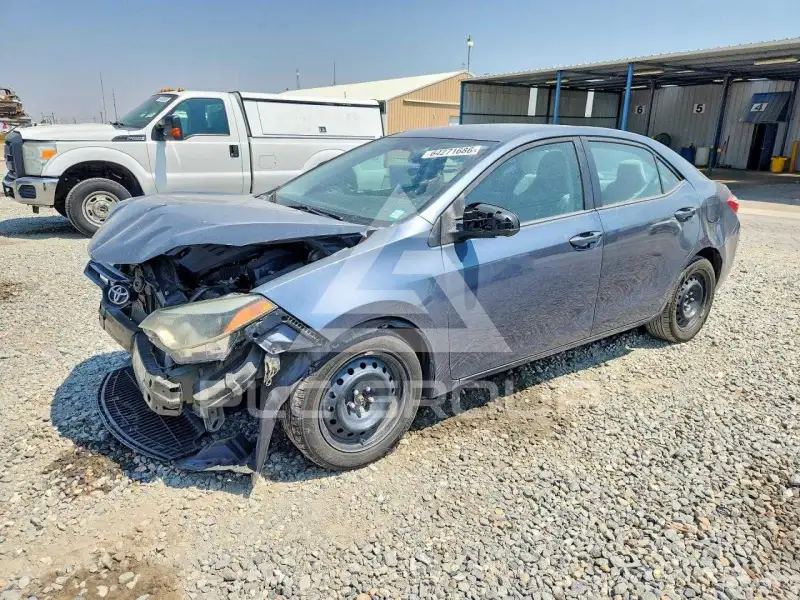 2015 Toyota COROLLA фото