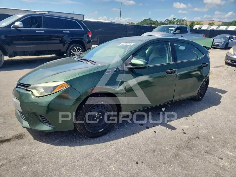 2015 Toyota COROLLA фото