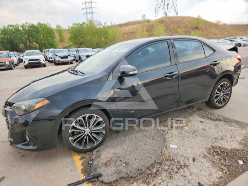 2015 Toyota COROLLA фото