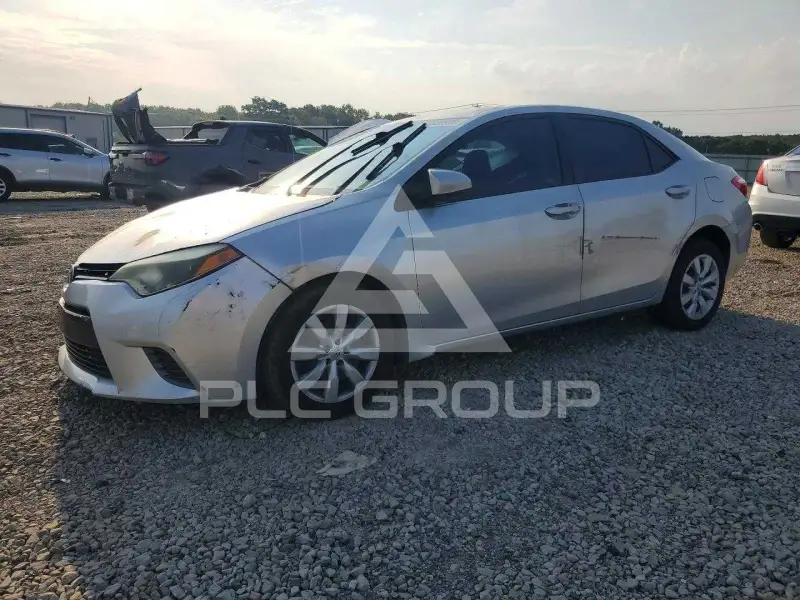 2015 Toyota COROLLA фото