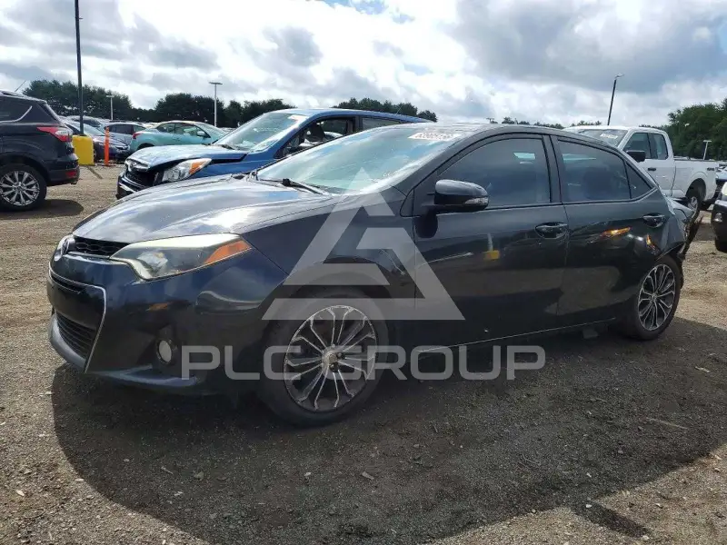 2015 Toyota COROLLA фото