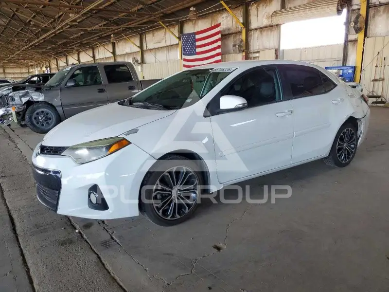 2015 Toyota COROLLA фото