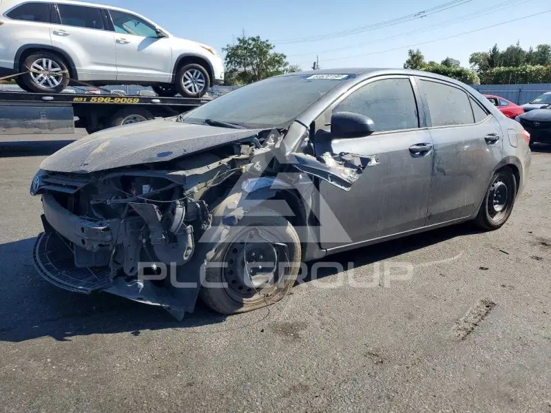 2015 Toyota COROLLA фото