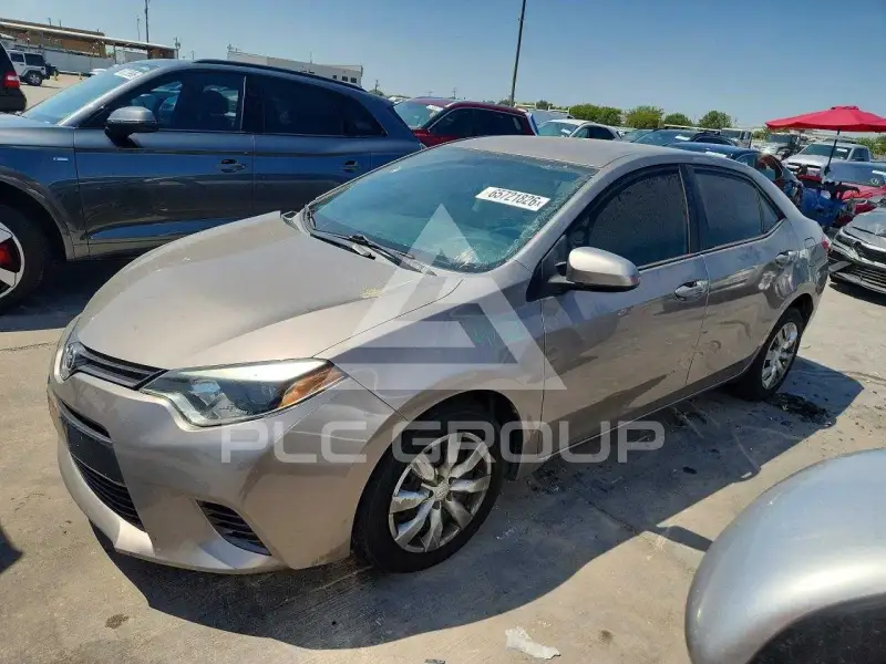 2015 Toyota COROLLA фото