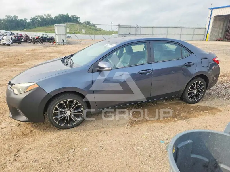 2015 Toyota COROLLA фото