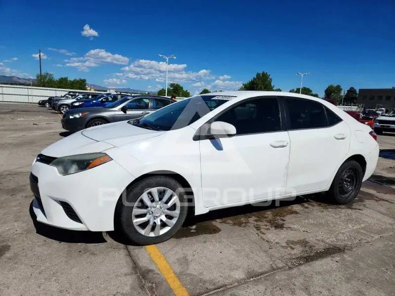 2015 Toyota COROLLA фото