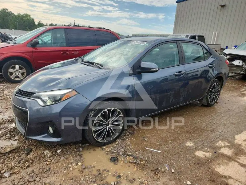 2015 Toyota COROLLA фото