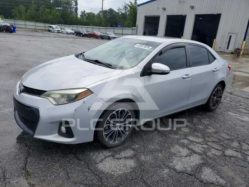 2015 Toyota COROLLA фото