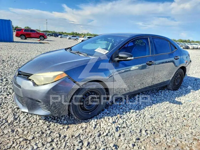 2015 Toyota COROLLA фото