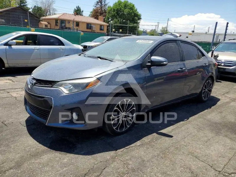 2015 Toyota COROLLA фото