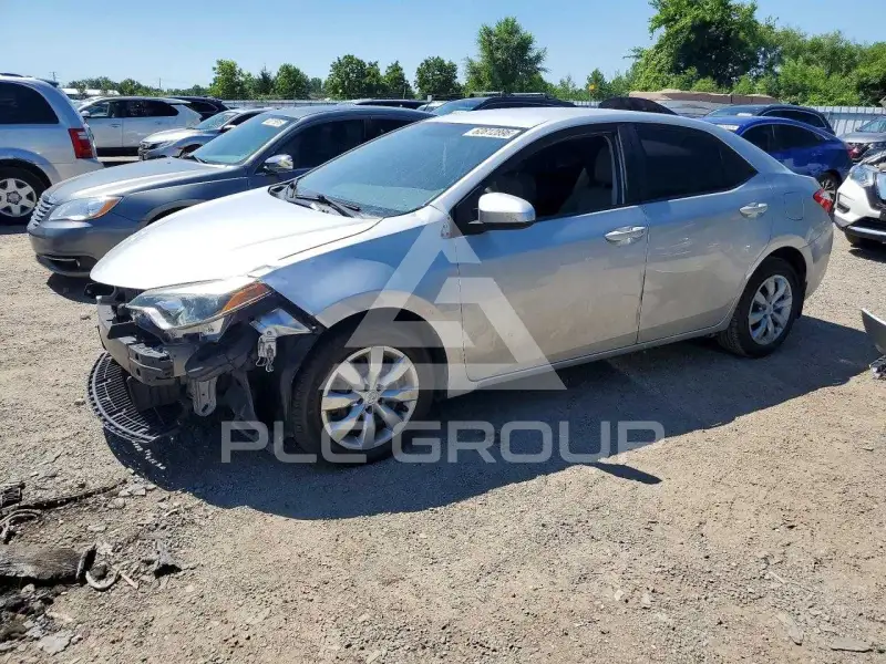 2015 Toyota COROLLA фото