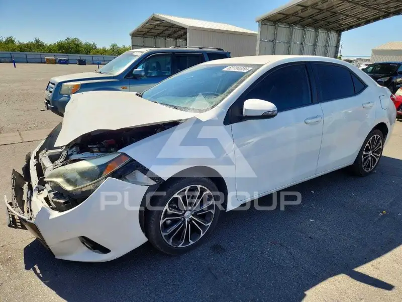 2015 Toyota COROLLA фото
