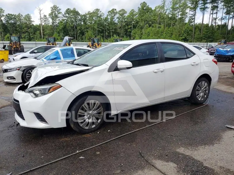 2015 Toyota COROLLA фото