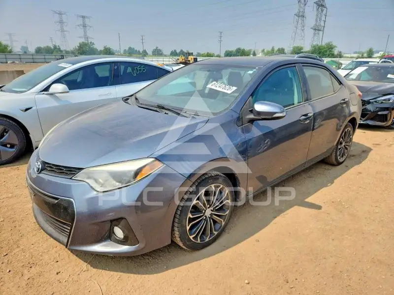 2015 Toyota COROLLA фото