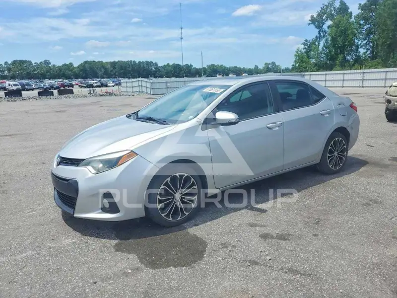 2015 Toyota COROLLA фото