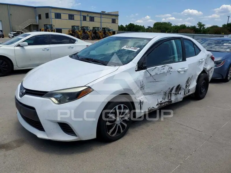 2015 Toyota COROLLA фото