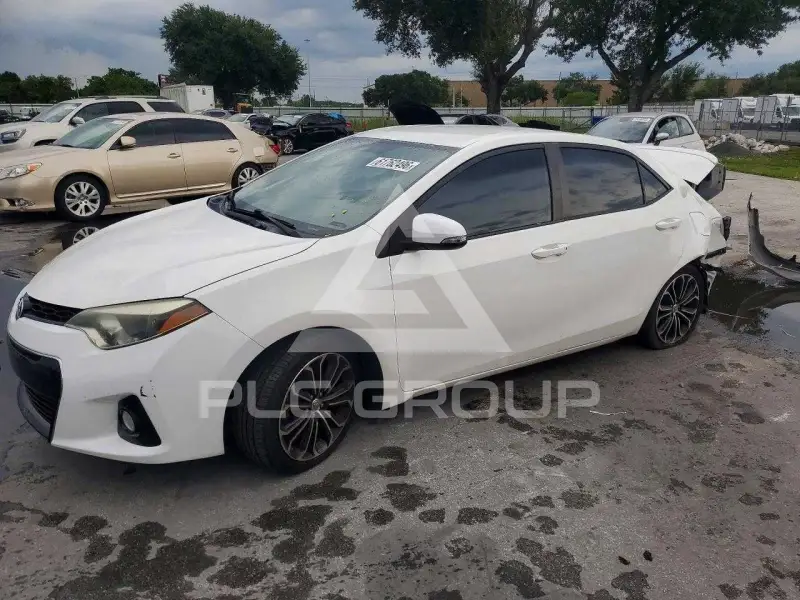 2015 Toyota COROLLA фото
