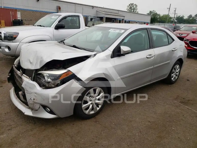2015 Toyota COROLLA фото