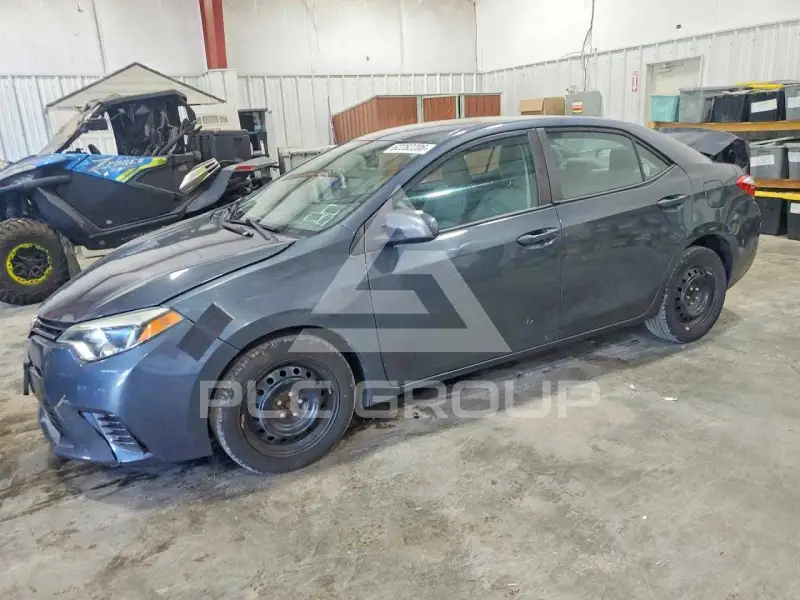 2015 Toyota COROLLA фото
