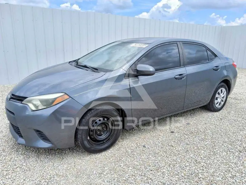 2015 Toyota COROLLA фото