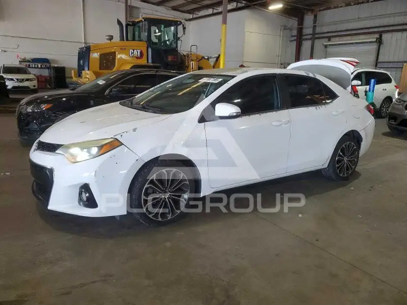 2015 Toyota COROLLA фото