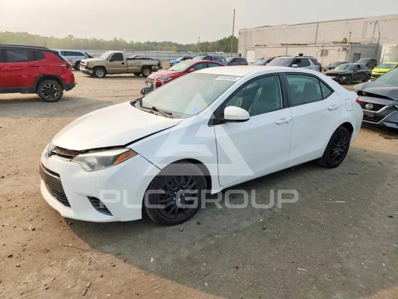 2015 Toyota COROLLA фото