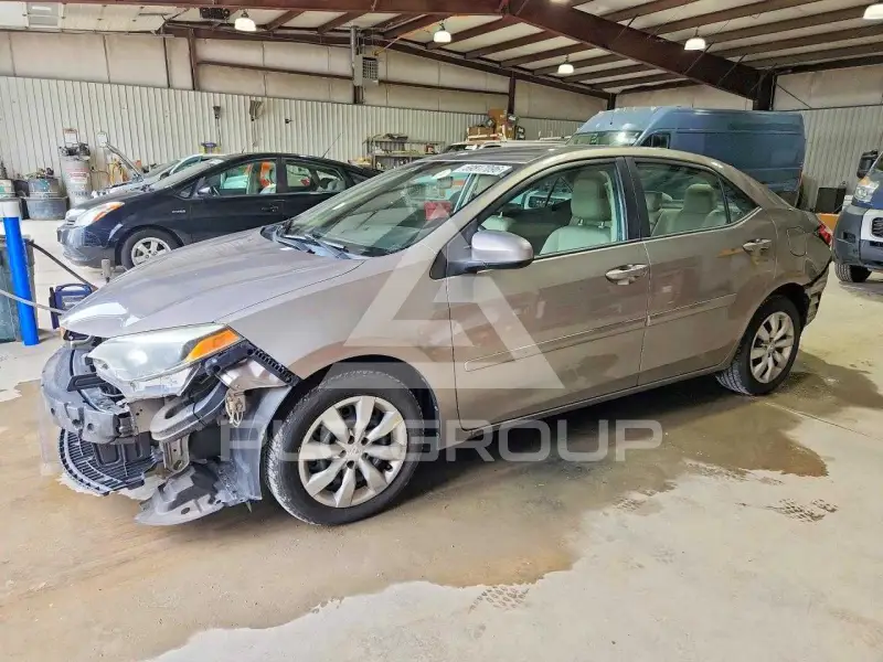 2015 Toyota COROLLA фото