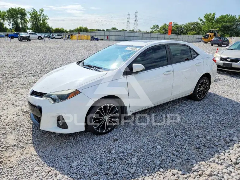 2015 Toyota COROLLA фото