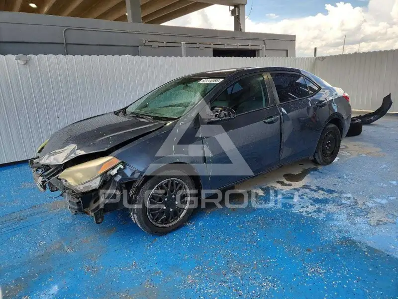 2015 Toyota COROLLA фото