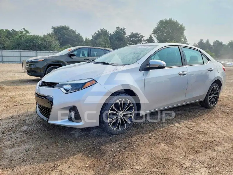 2015 Toyota COROLLA фото