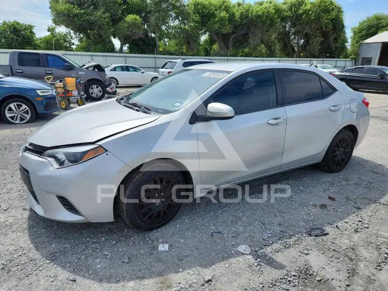 2015 Toyota COROLLA фото