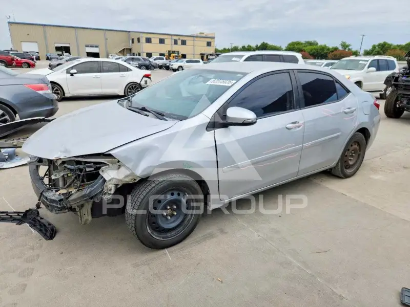 2015 Toyota COROLLA фото