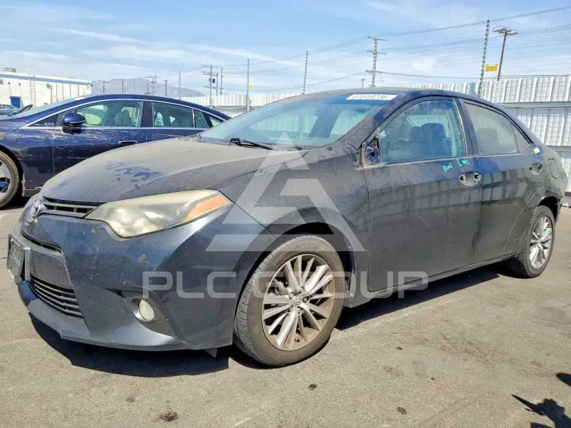 2015 Toyota COROLLA фото