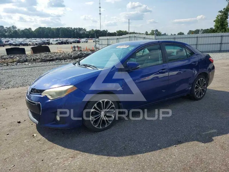 2015 Toyota COROLLA фото