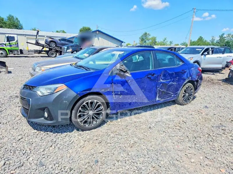 2015 Toyota COROLLA фото