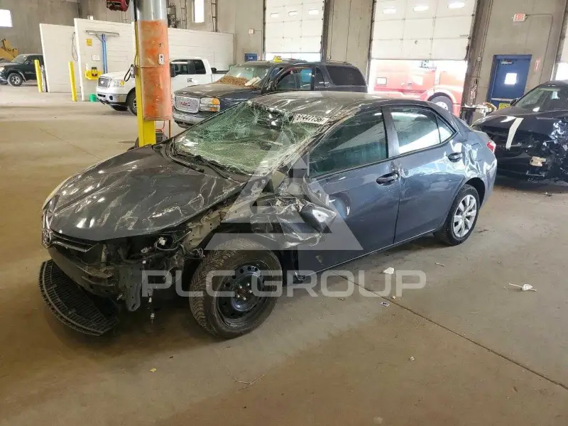 2015 Toyota COROLLA фото
