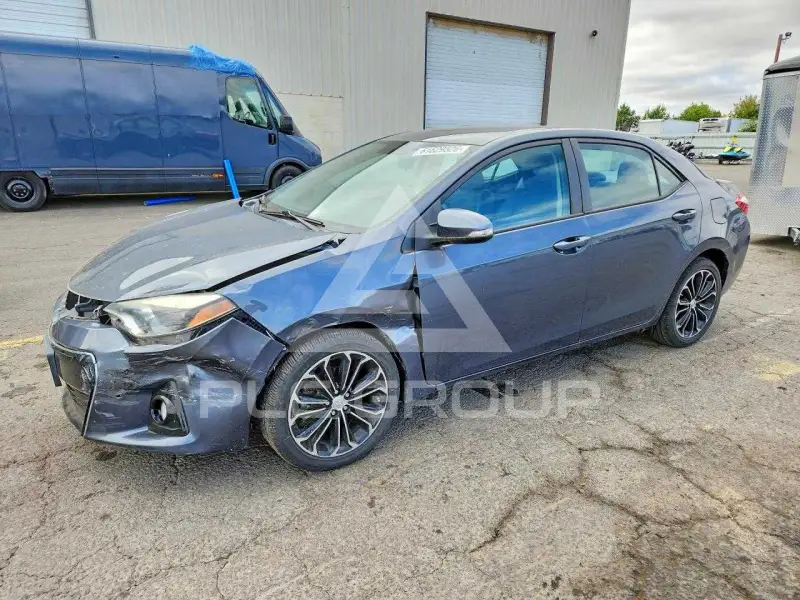2015 Toyota COROLLA фото