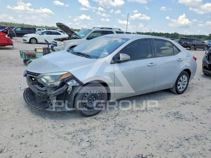 2015 Toyota COROLLA фото