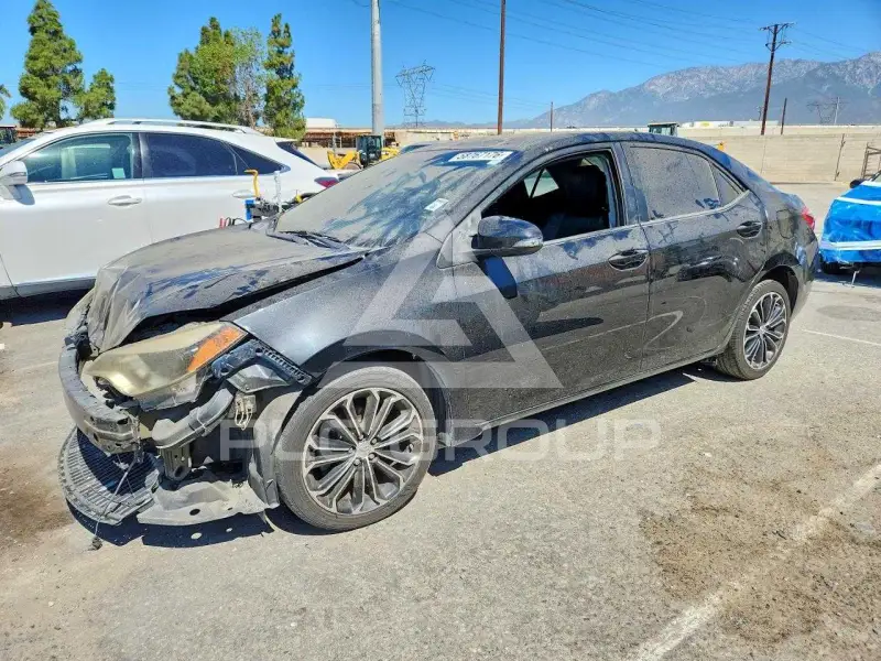 2015 Toyota COROLLA фото