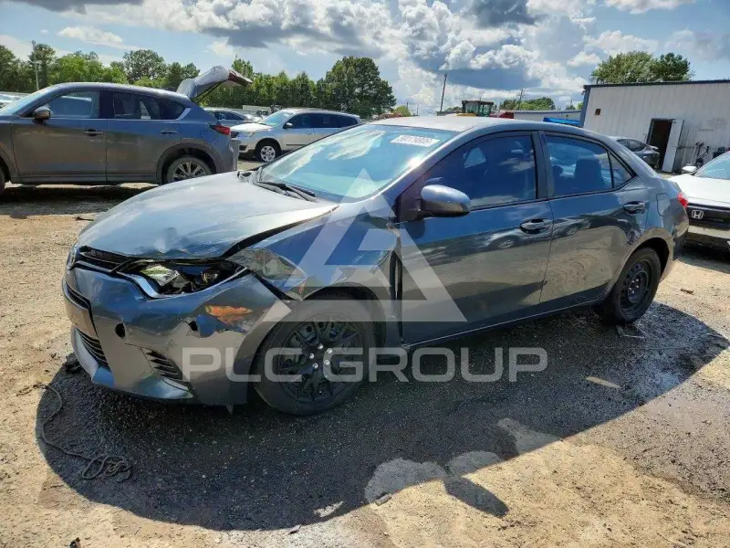2015 Toyota COROLLA фото