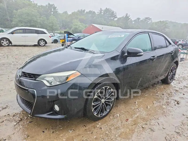 2015 Toyota COROLLA фото