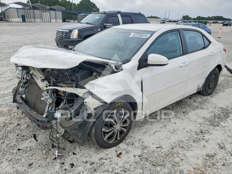 2015 Toyota COROLLA фото
