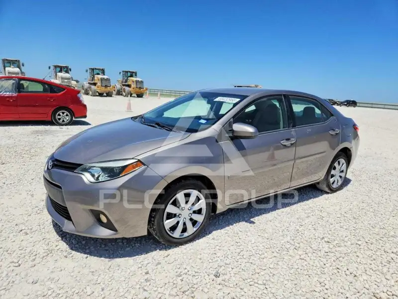 2015 Toyota COROLLA фото